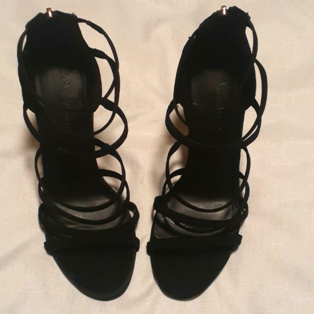 ANNE MICHELLE - STRAPPY STILETTO HEEL SANDALS - BLACK - SIZE 8